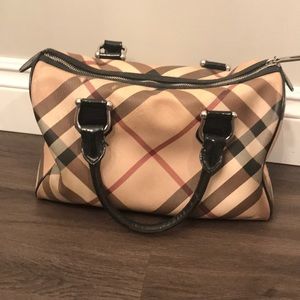 Authentic Burberry Purse